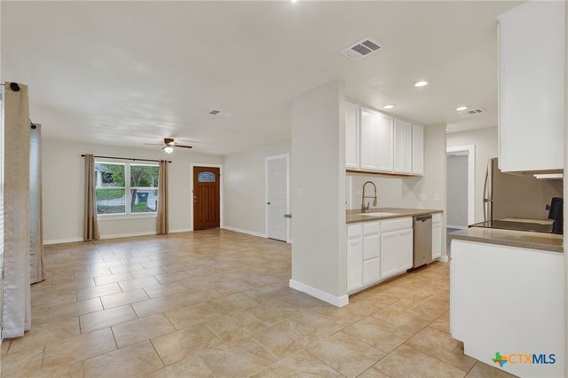 1105 Earle Street, San Marcos, TX 78666