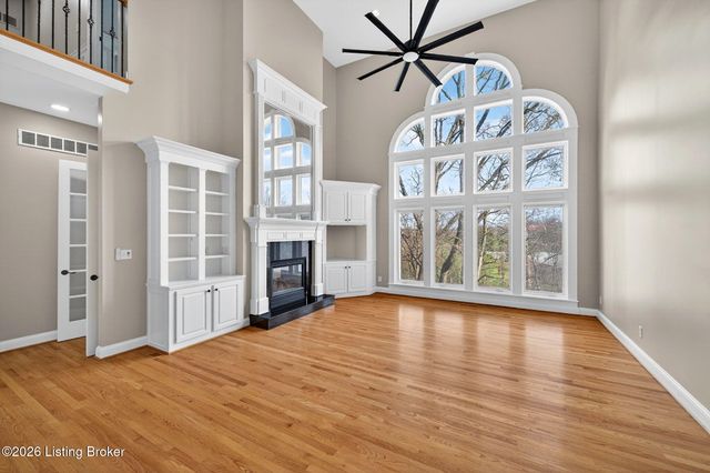 502 Weatherford Pl, Louisville, KY 40245