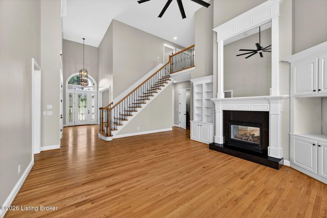 502 Weatherford Pl, Louisville, KY 40245