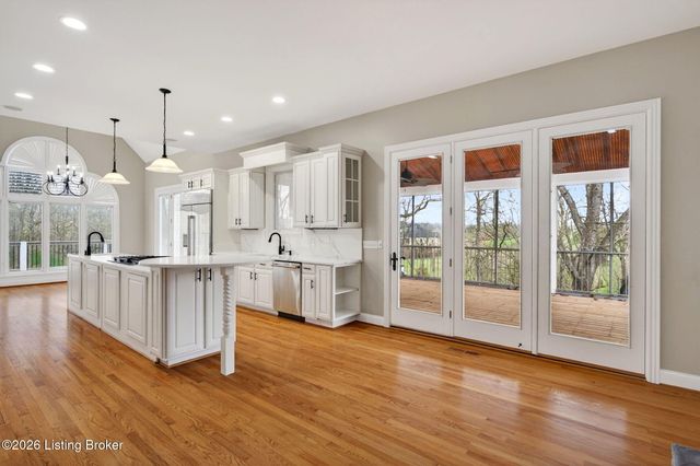 502 Weatherford Pl, Louisville, KY 40245