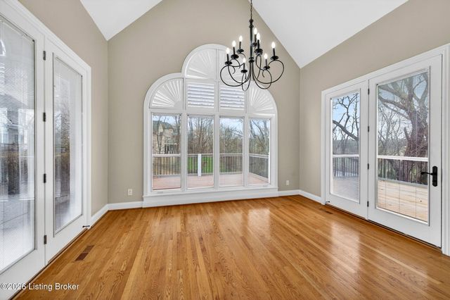 502 Weatherford Pl, Louisville, KY 40245