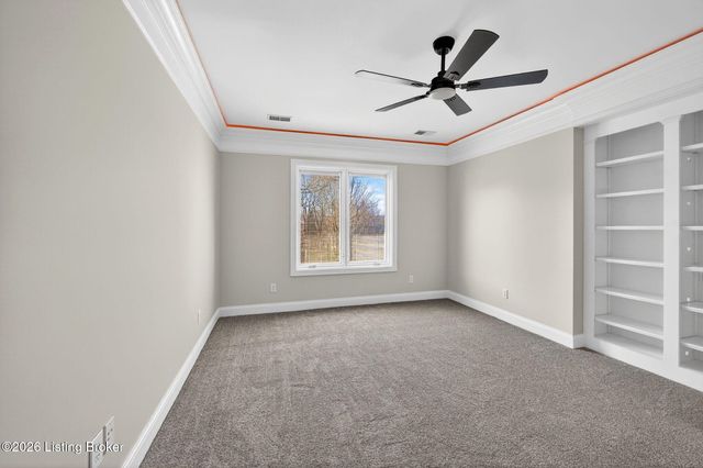 502 Weatherford Pl, Louisville, KY 40245