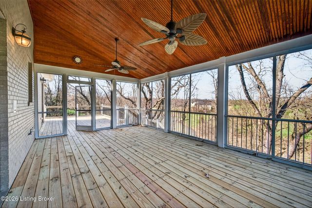 502 Weatherford Pl, Louisville, KY 40245