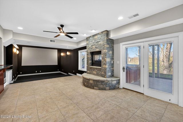 502 Weatherford Pl, Louisville, KY 40245