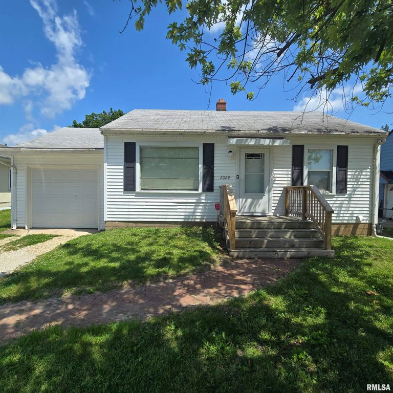 2029 W FORREST HILL Avenue, Peoria, IL 61604