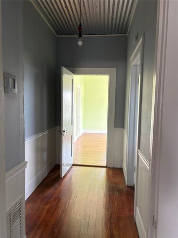 423 E Navasota Street, Groesbeck, TX 76642