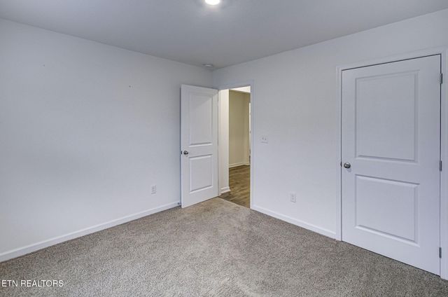 223 Ambernic Way, Sweetwater, TN 37874