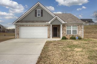 223 Ambernic Way, Sweetwater, TN 37874