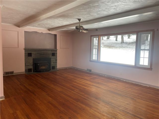 9 Mount Pleasant Drive, Bainbridge, NY 13733