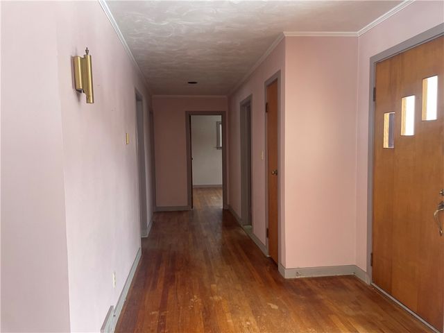 9 Mount Pleasant Drive, Bainbridge, NY 13733