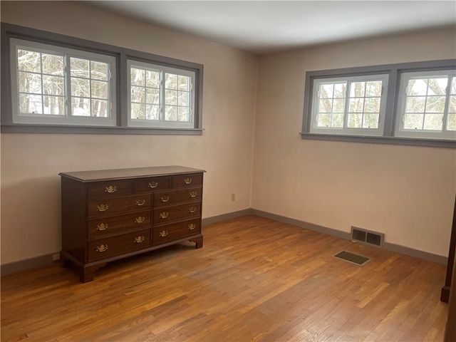 9 Mount Pleasant Drive, Bainbridge, NY 13733