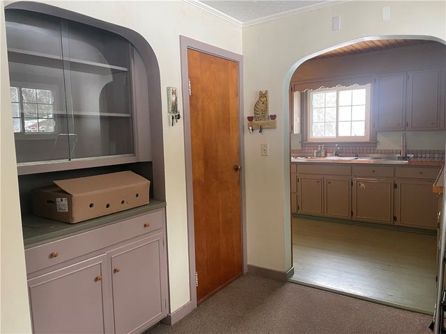 9 Mount Pleasant Drive, Bainbridge, NY 13733