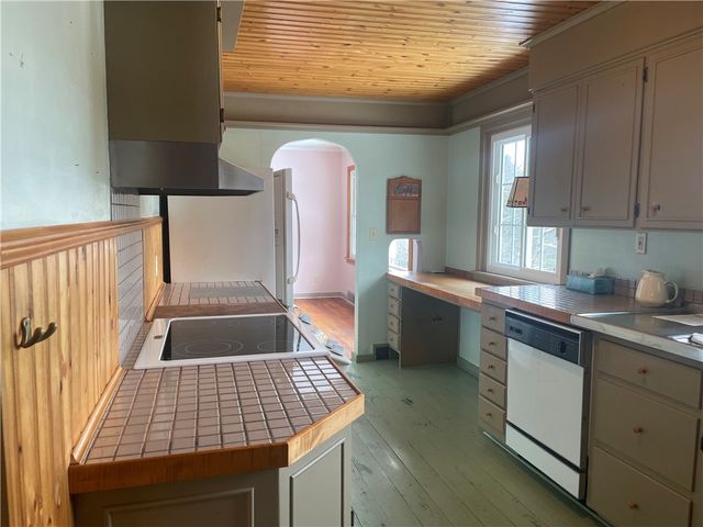 9 Mount Pleasant Drive, Bainbridge, NY 13733