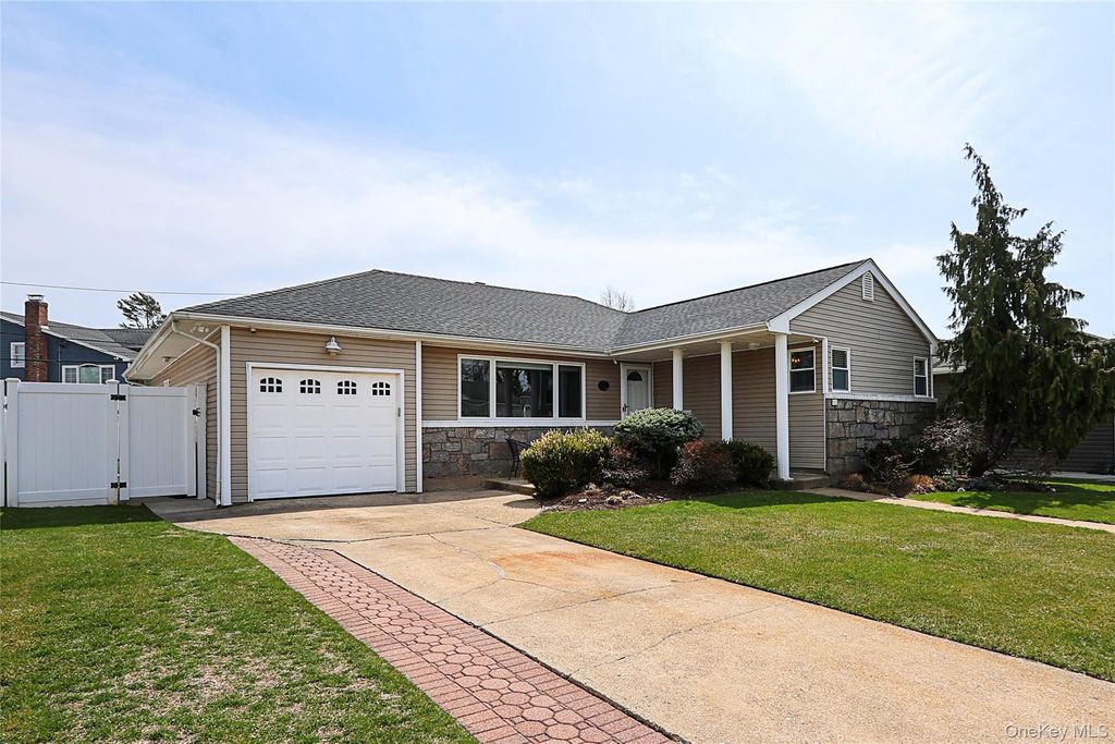 921 Ilse Court, North Bellmore, NY 11710