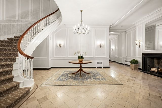 95 Beacon 9, Boston, MA 02108