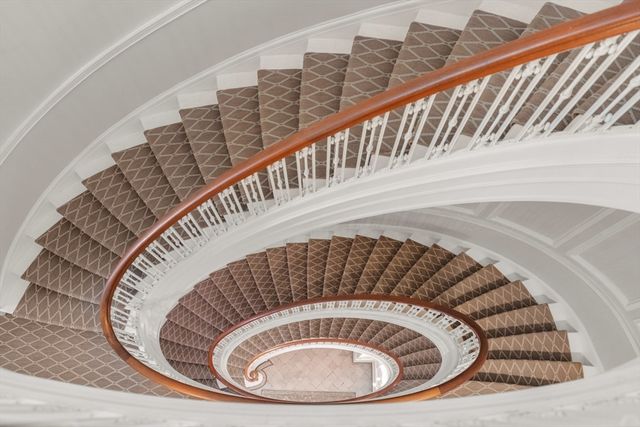 95 Beacon 9, Boston, MA 02108