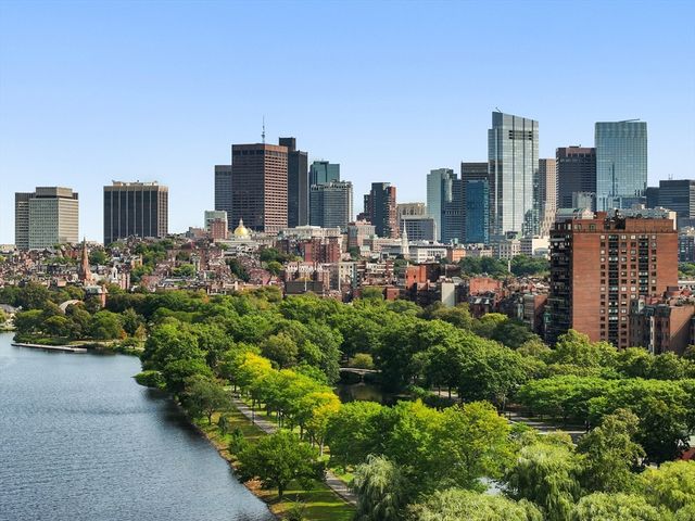 95 Beacon 9, Boston, MA 02108