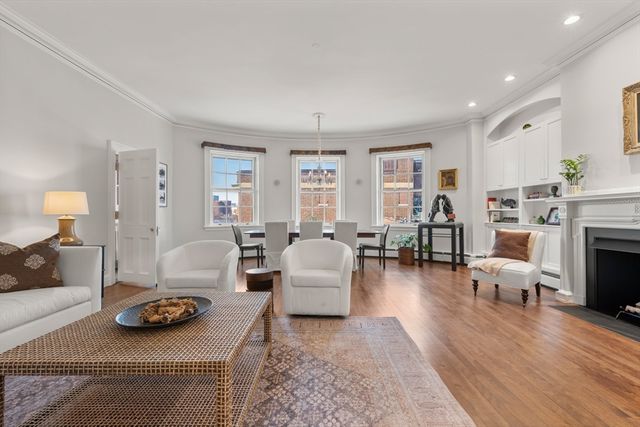 95 Beacon 9, Boston, MA 02108