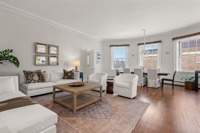 95 Beacon 9, Boston, MA 02108