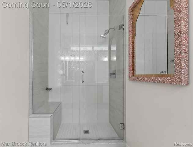 5526 Helmsdale Boulevard, West Bloomfield, MI 48322