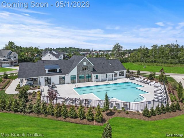 5526 Helmsdale Boulevard, West Bloomfield, MI 48322