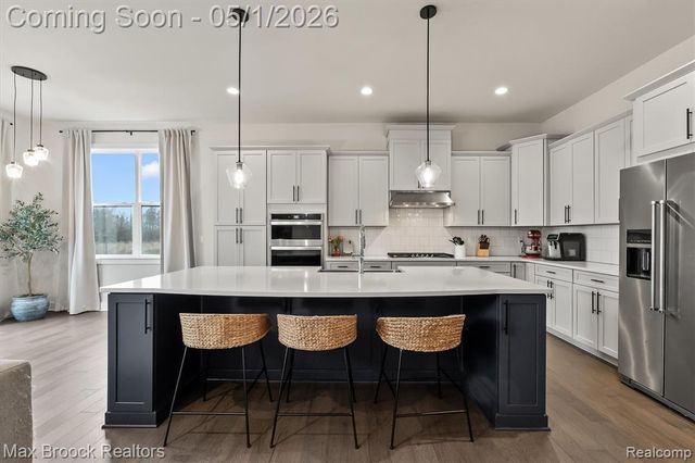 5526 Helmsdale Boulevard, West Bloomfield, MI 48322