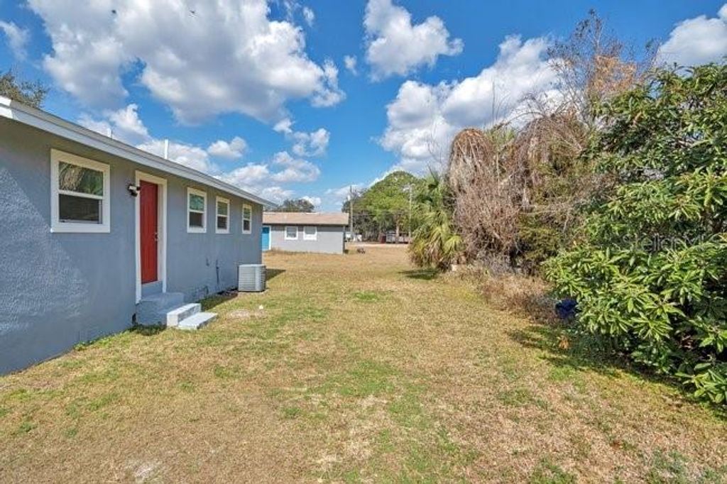 Image 19 of property listing at 1809 PEAR AVENUE, Sanford, FL 32771