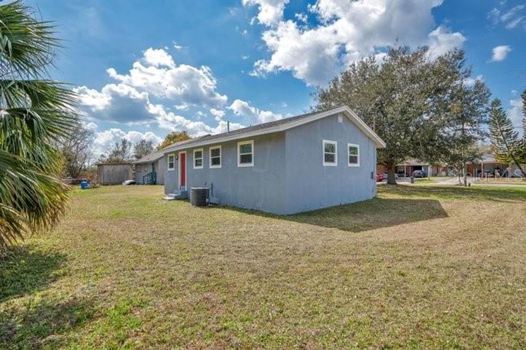 Image 21 of property listing at 1809 PEAR AVENUE, Sanford, FL 32771