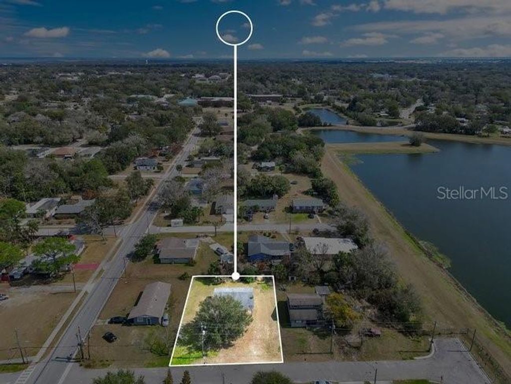 Image 31 of property listing at 1809 PEAR AVENUE, Sanford, FL 32771