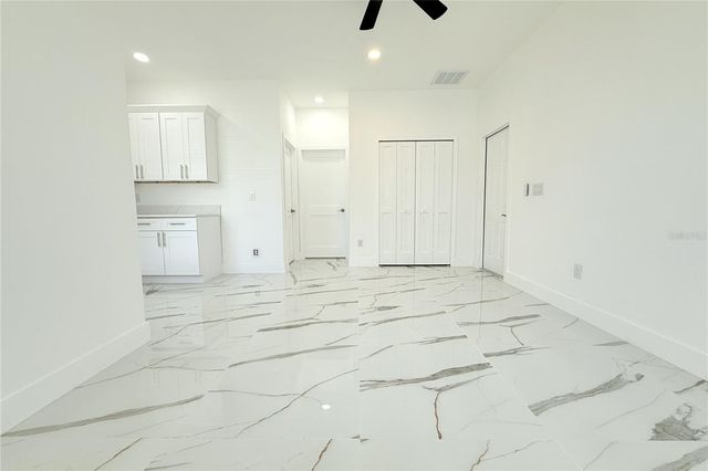9302 N 18TH STREET, Tampa, FL 33604
