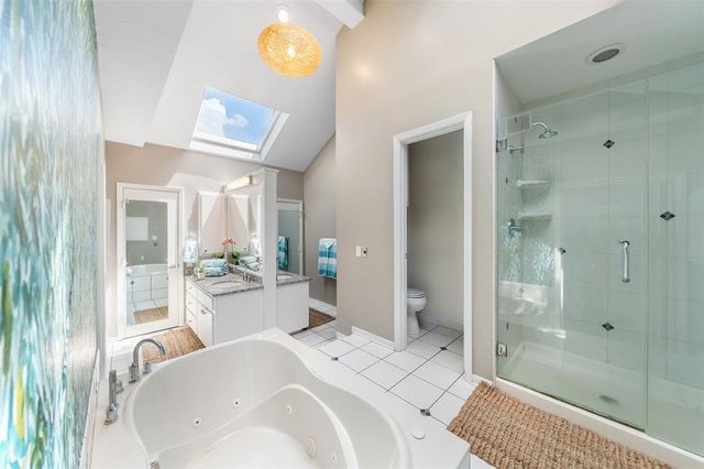 100 Cove W, Conroe, TX 77356