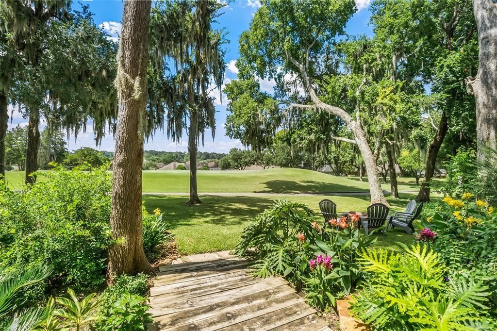 100 Cove W, Conroe, TX 77356