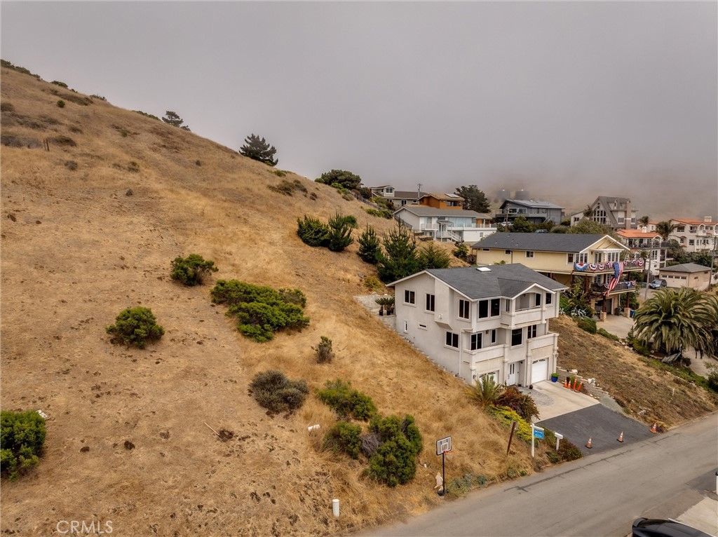 Image 2 of property listing at 2777 Richard Avenue, Cayucos, CA 93430