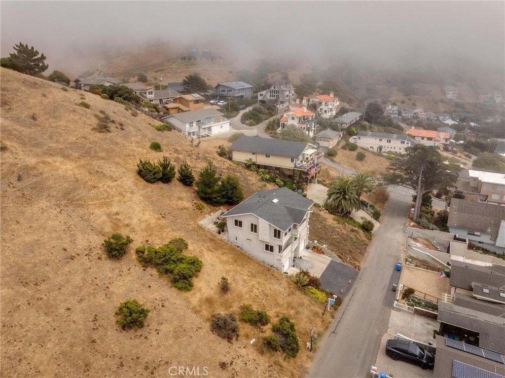 Image 9 of property listing at 2777 Richard Avenue, Cayucos, CA 93430