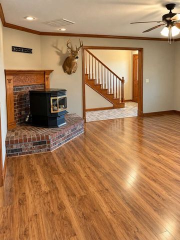 21800 E 450 Road, Pryor, OK 74361