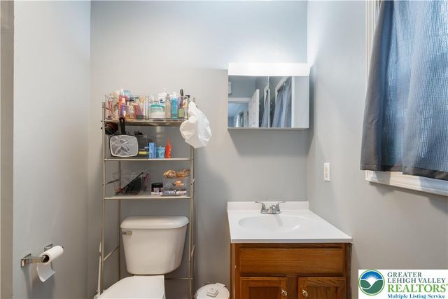 275 Estate Drive, Price Twp, PA 18302