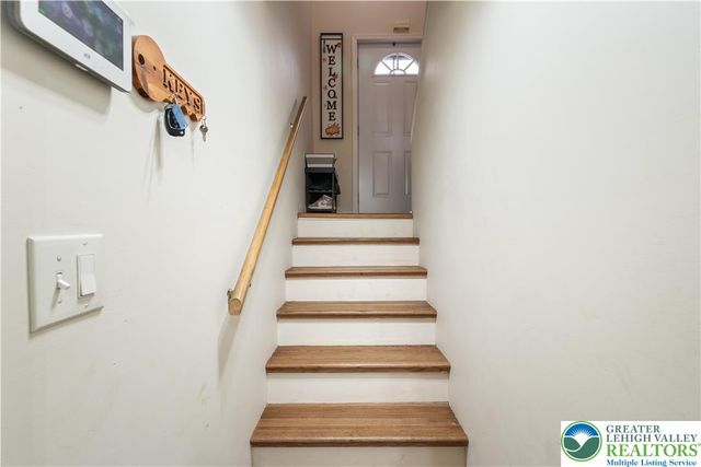 275 Estate Drive, Price Twp, PA 18302