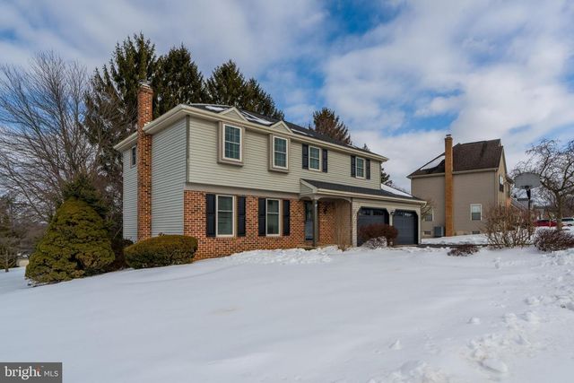 39 EASTBROOKE DR, Ephrata, PA 17522