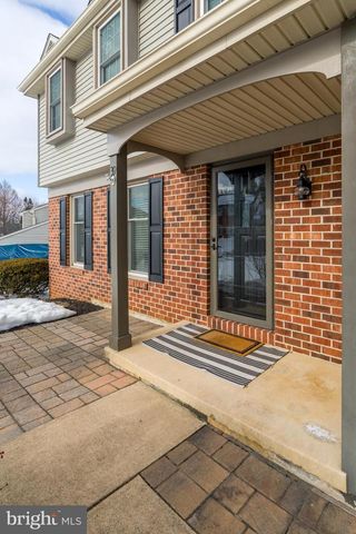 39 EASTBROOKE DR, Ephrata, PA 17522