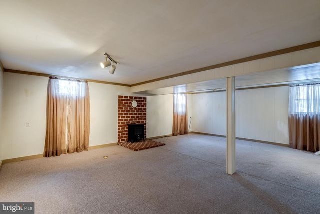 39 EASTBROOKE DR, Ephrata, PA 17522