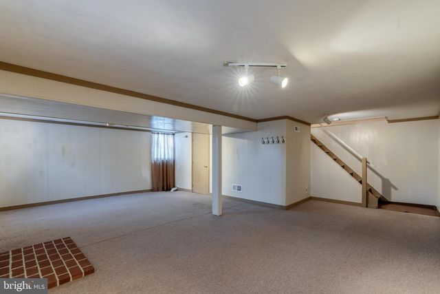 39 EASTBROOKE DR, Ephrata, PA 17522