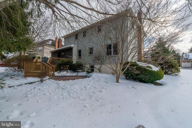 39 EASTBROOKE DR, Ephrata, PA 17522