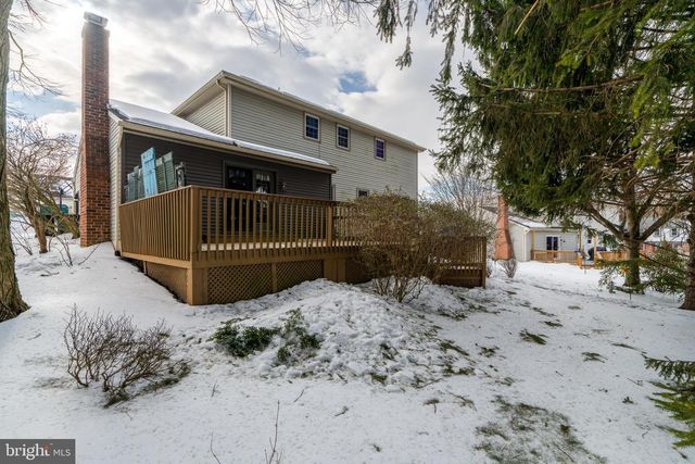 39 EASTBROOKE DR, Ephrata, PA 17522