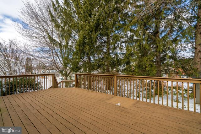 39 EASTBROOKE DR, Ephrata, PA 17522