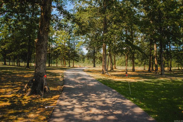 1930 N 83 Highway, Monticello, AR 71655