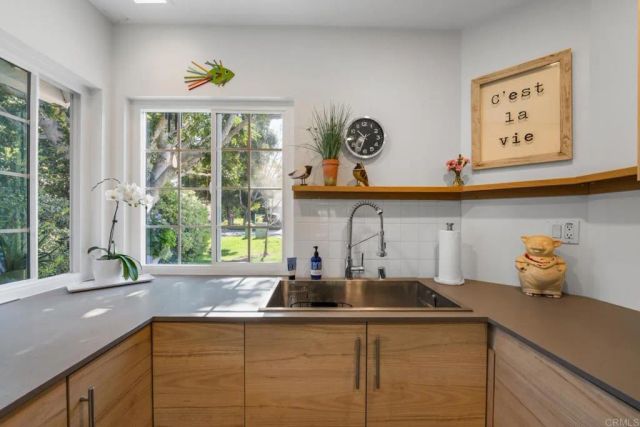 302 Windjammer Circle, Chula Vista, CA 91910