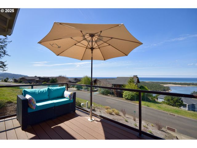 7835 BROOTEN MOUNTAIN Loop, Pacific City, OR 97135
