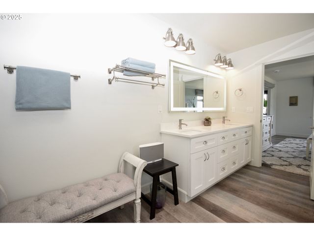 7835 BROOTEN MOUNTAIN Loop, Pacific City, OR 97135