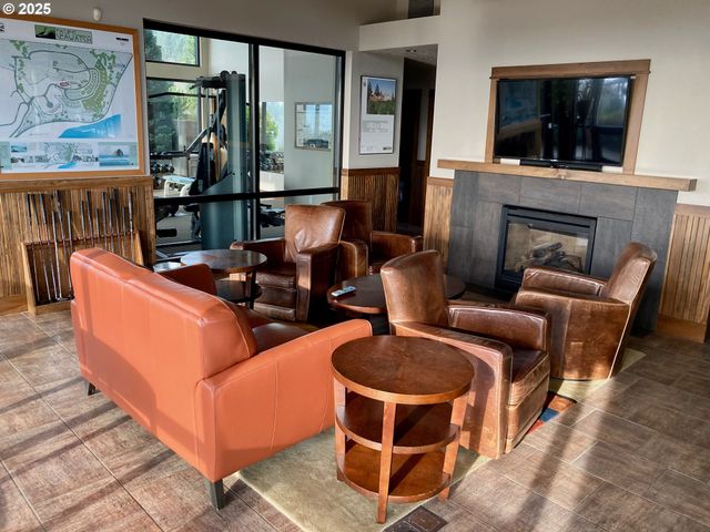 7835 BROOTEN MOUNTAIN Loop, Pacific City, OR 97135