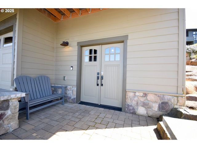 7835 BROOTEN MOUNTAIN Loop, Pacific City, OR 97135